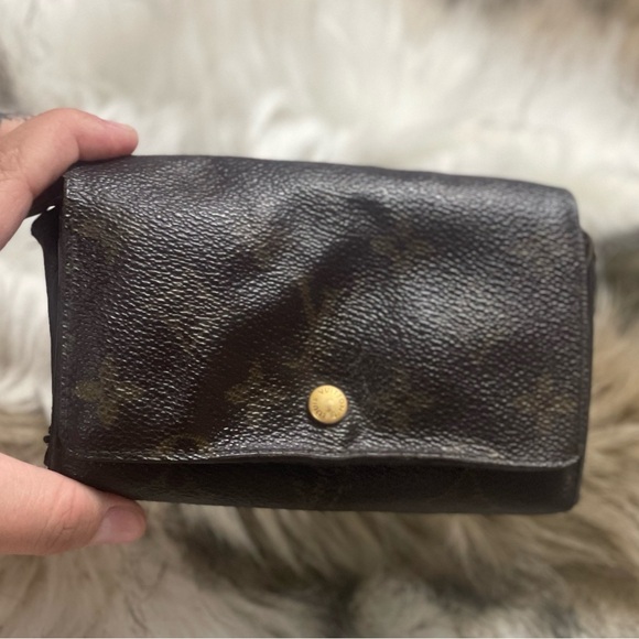 Louis Vuitton VINTAGE REHAB Wallet - Picture 16 of 17